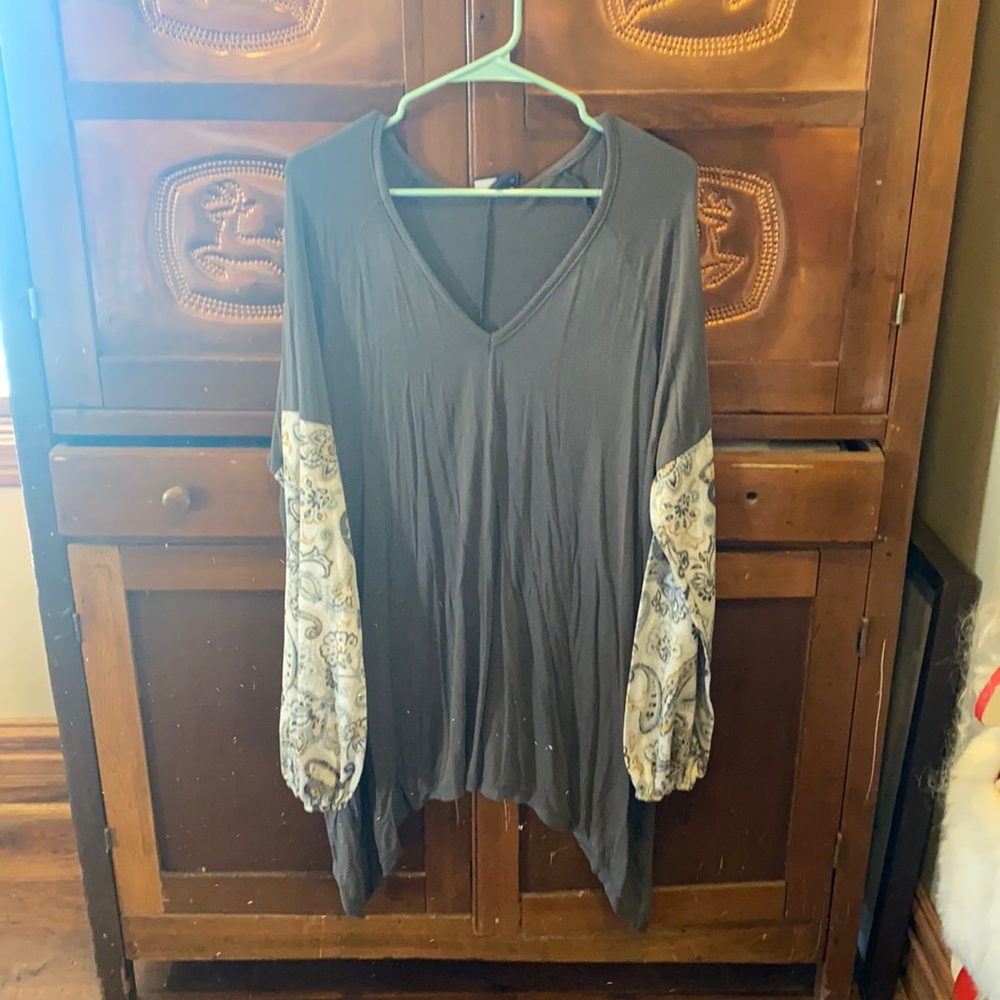 NWT Daytrip Paisley Top